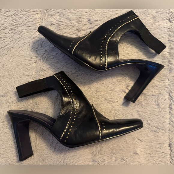 Stefani Collection Western Inspired Black & Cream Closed Toe Elastic Ankle Strap - Picture 3 of 11